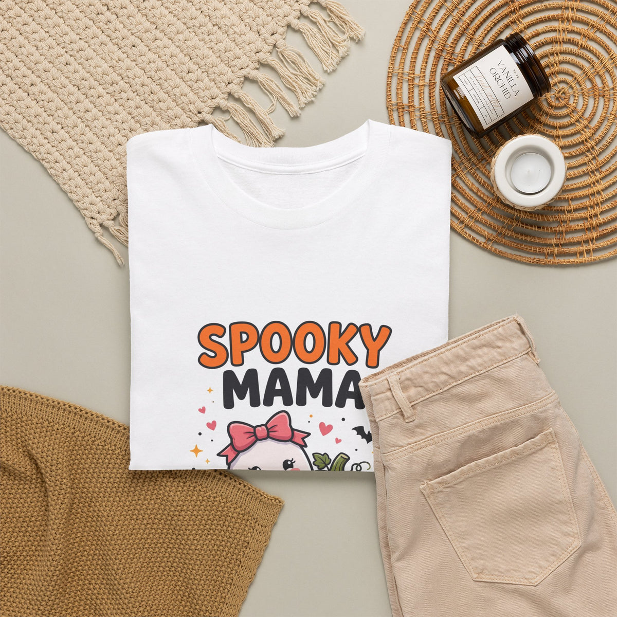 Spooky Mama Halloween T-Shirt - Cute Ghost Mama Tee